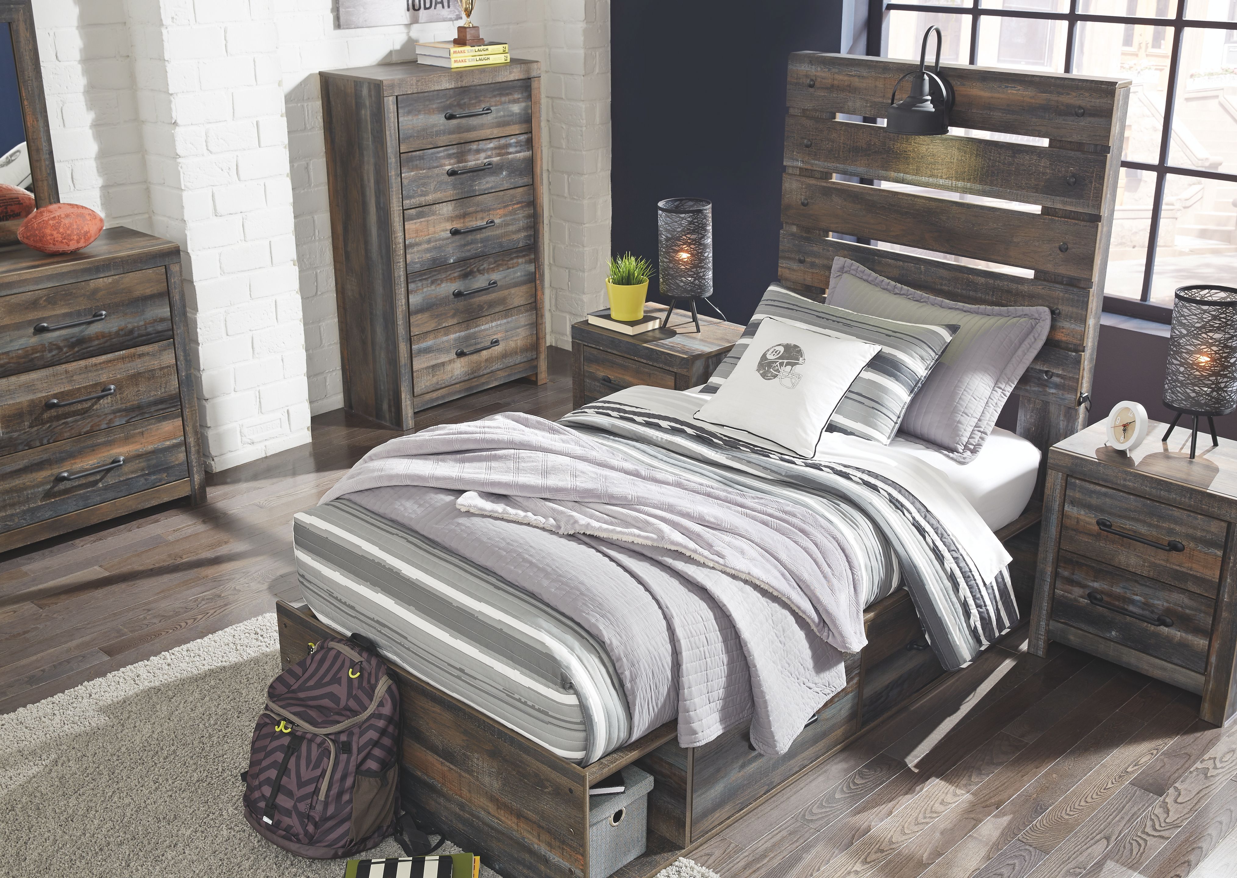 Drystan - Multi - 7 Pc. - Dresser, Mirror, Chest, Twin Panel Bed with 2