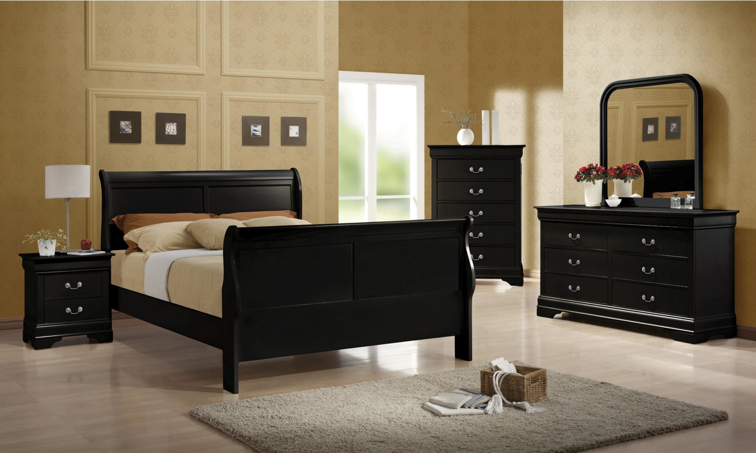 The Louis Philippe Queen 5 Piece Set (Bed, Nightstand, Dresser