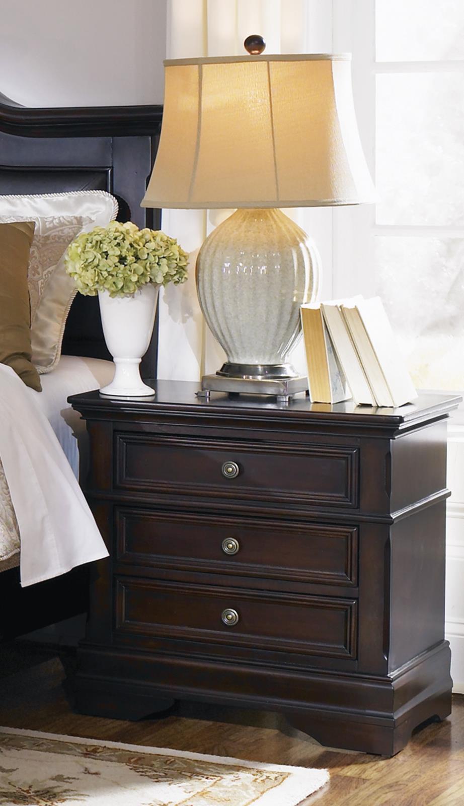 Louis Philippe 2-drawer Nightstand Cappuccino - Coaster Fine