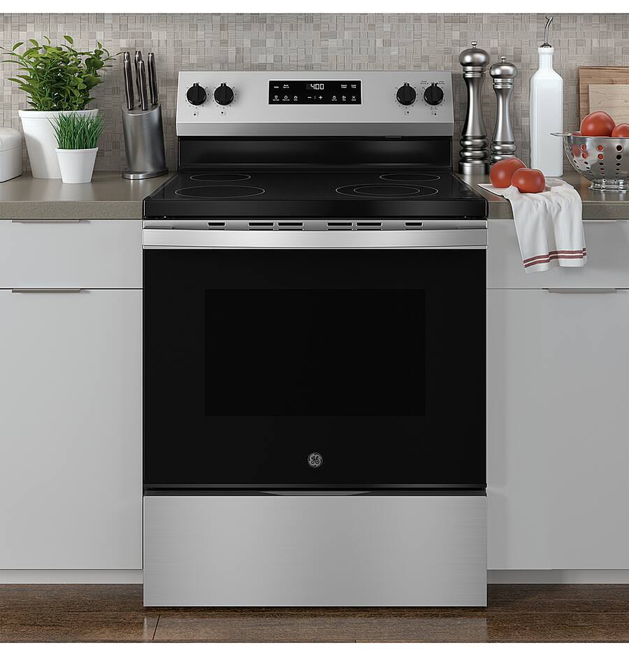 GE - 30 in. Wide 4 Elements 5.3 Cu. Ft. Freestanding Electric Range with Steam Cleaning and Radiant Cooktop - Image 6